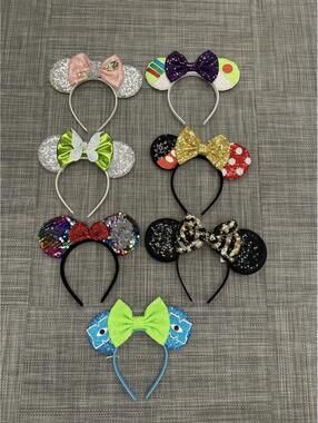 Disney Mickey ears lot of 7